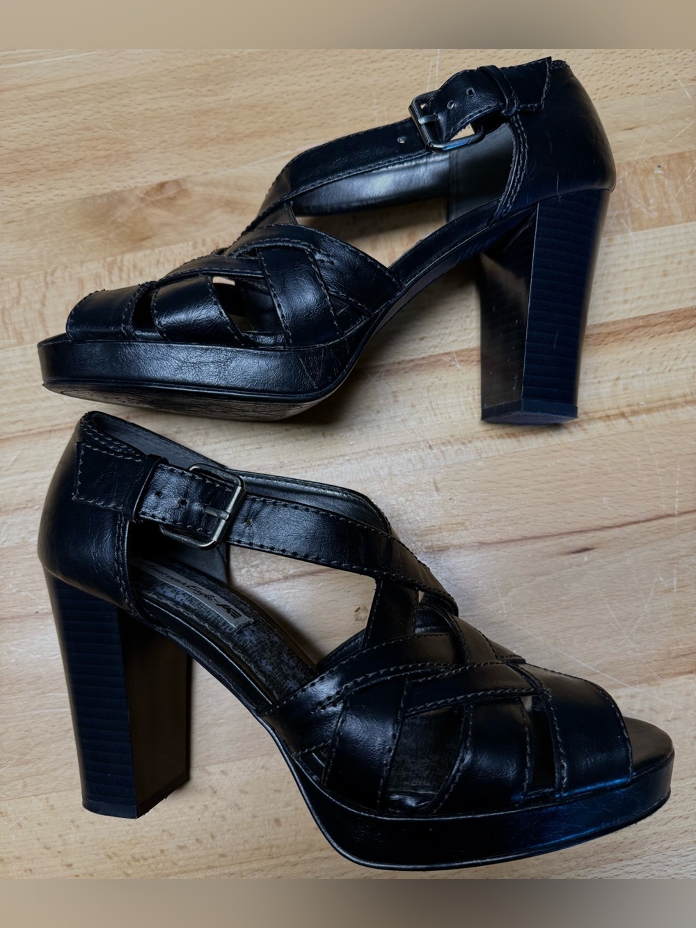 American Eagle Outfitters Black Leather Peep-Toe Block Heel Sandals